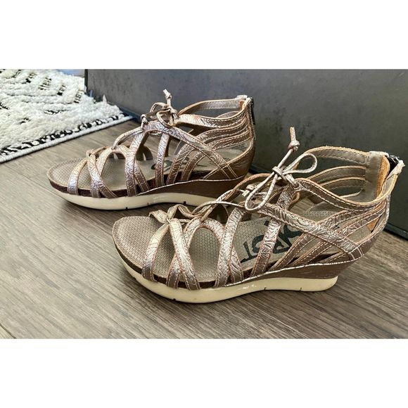 Off the Beaten Trail OTBT Hickory Nomadic Gladiator Sandal - Picture 3 of 6